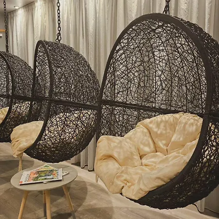 La Croix De Savoie & Hotel 4*