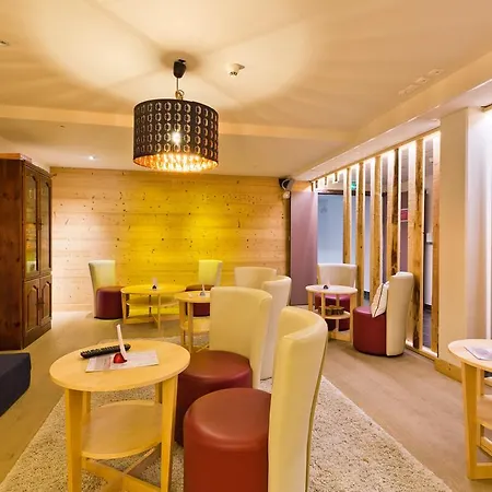 Hotel La Croix De Savoie&spa 4*