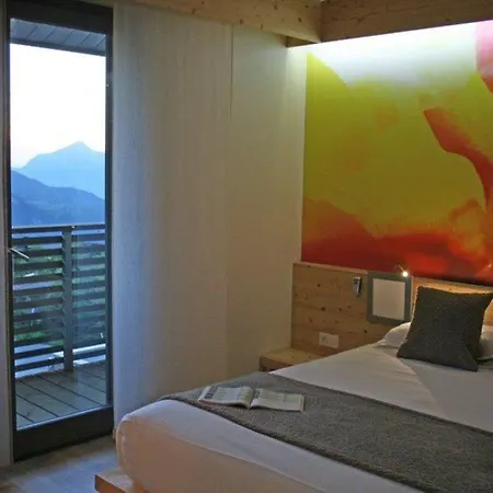 Hotel La Croix De Savoie&spa