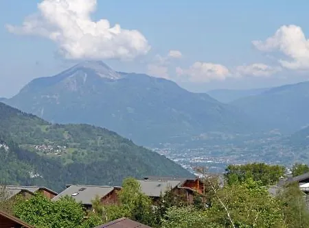 La Croix De Savoie & فندق